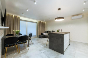 Manufaktura's STAR ***** apartment by PinPoint